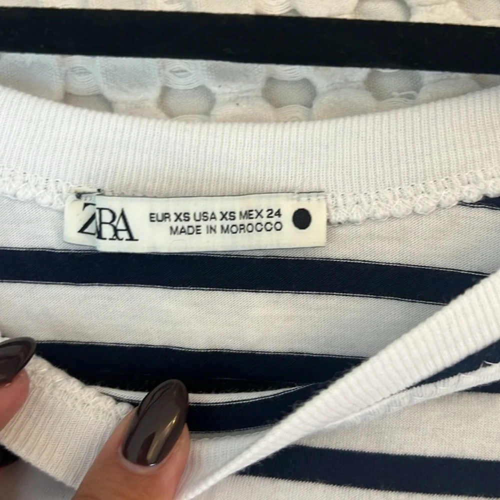 ZARA blue and white striped ovrrsized t shirt - Picture 5 of 6